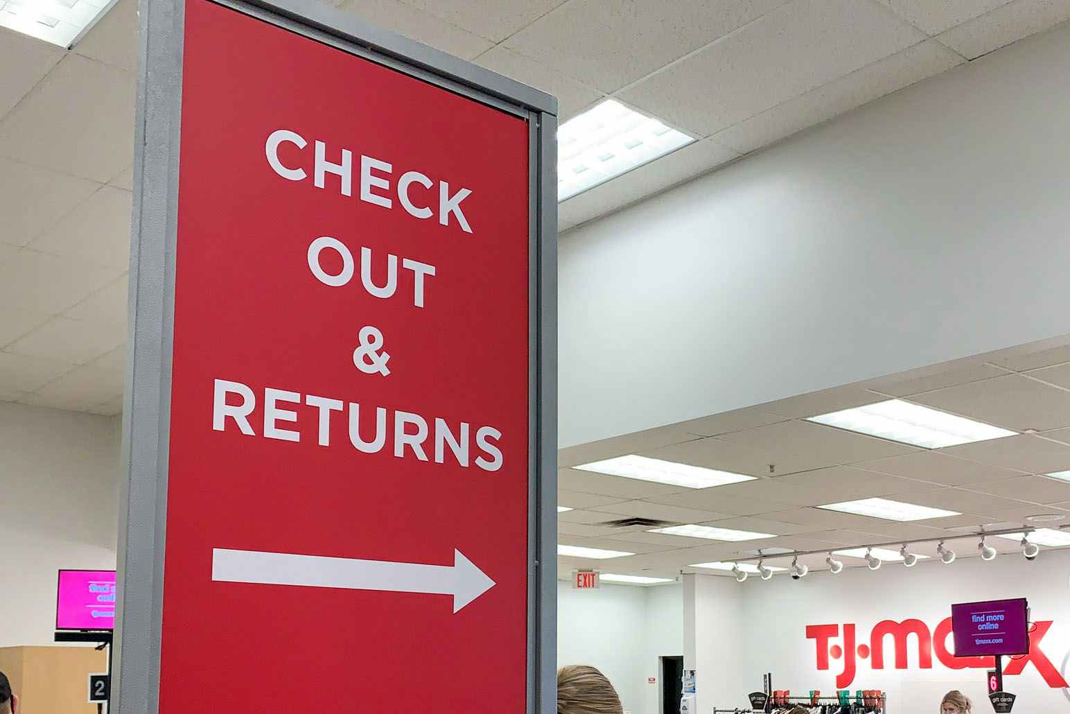 Check out and returns sign